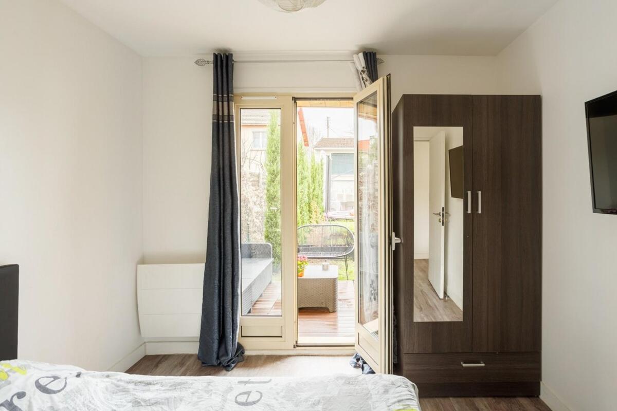L'Escapade Parisienne Lägenhet Aulnay-sous-Bois Exteriör bild